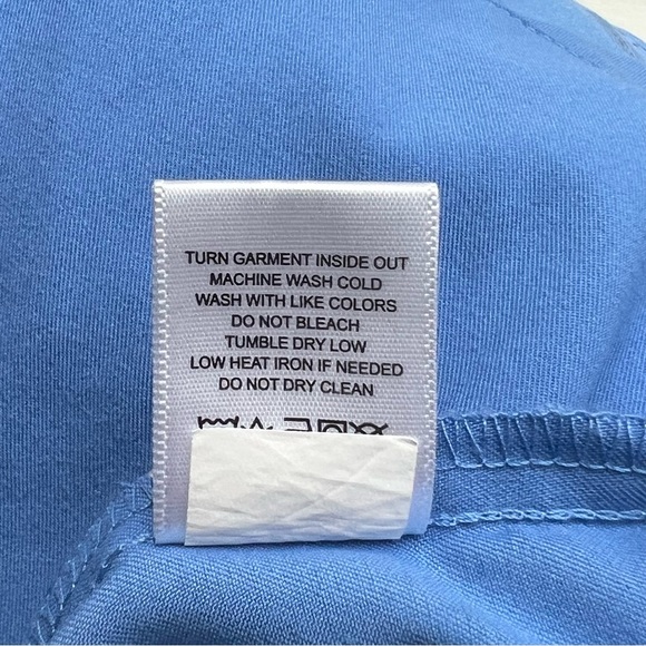 Figs Technical Collection blue scrub top Sz Med. - Picture 7 of 7